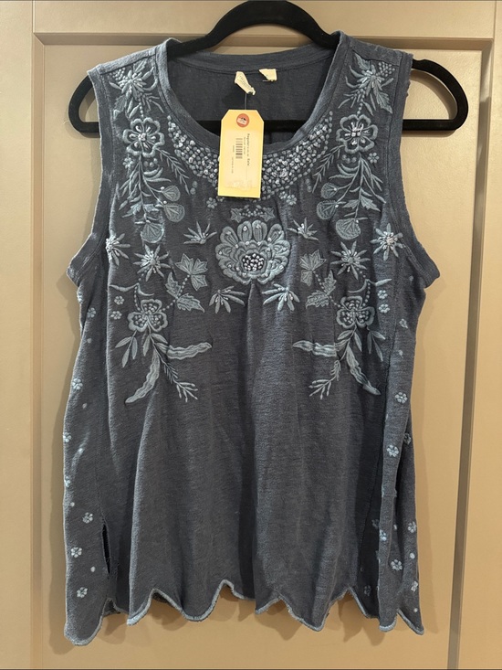 Sundance Tops - Embroidered Sleeveless Tank Top